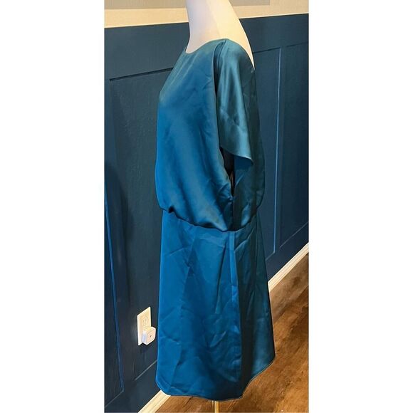 Trina Turk Women's Satin Cocktail Dress - Picture 5 of 9